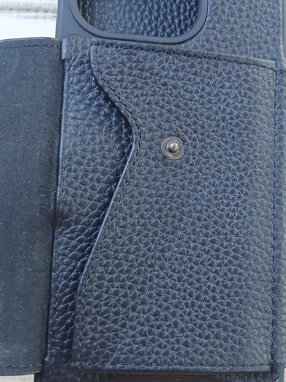 Bandolier Phone case  leather iphone 15pro with card holder without strap - Picture 2 of 10
